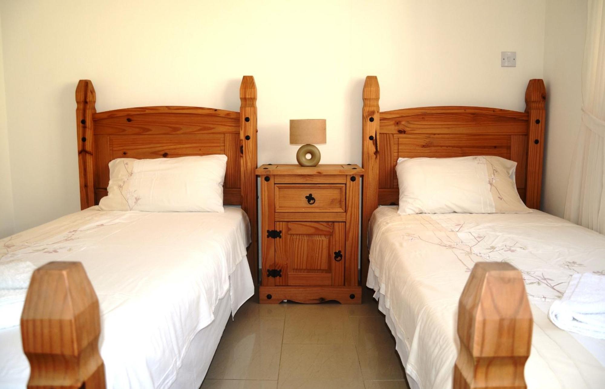 Top Floor, 2 Bedroom Apartment Vanessa D204, Free Wifi, Village View Peyia Exterior photo